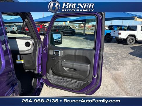 New 2026 Jeep Gladiator Sport image 14