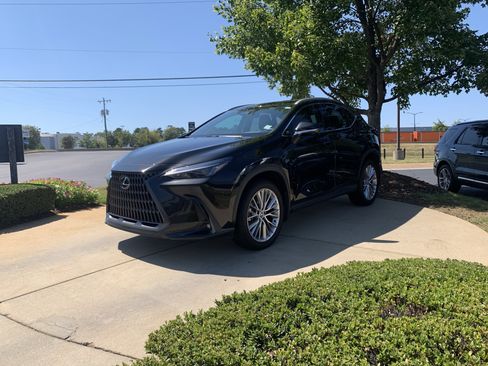 Used 2025 Lexus NX 350h AWD w/ Accessory Package (2T) image 29