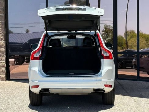 Used 2017 Volvo XC60 T5 Inscription w/ Preferred Option Package AWD/4WD image 30
