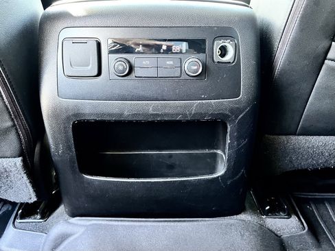 Used 2019 Chevrolet Tahoe LT image 15