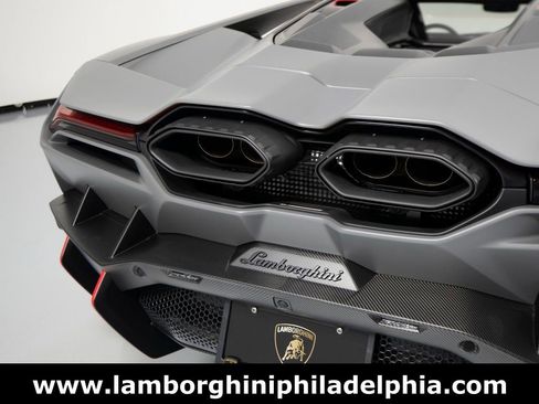Used 2024 Lamborghini Revuelto image 50