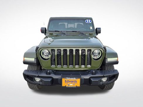 Used 2023 Jeep Gladiator Sport AWD/4WD image 11