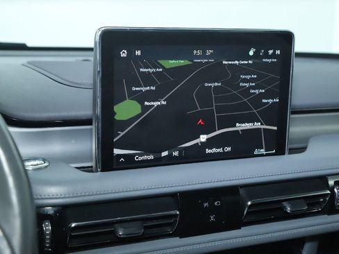 Used 2021 Lincoln Aviator Reserve w/ Equipment Group 202A image 24