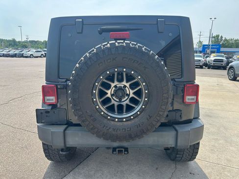 Used 2014 Jeep Wrangler Unlimited Sport w/ Quick Order Package 24S AWD/4WD image 6