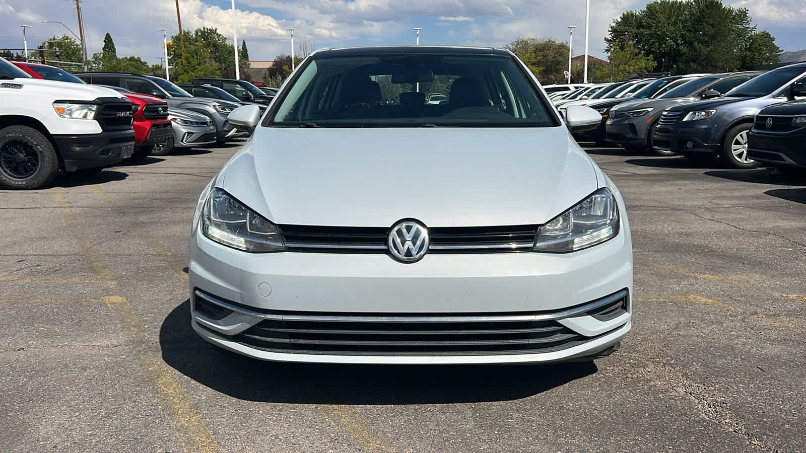 Used 2021 Volkswagen Golf 4-Door FWD image 2