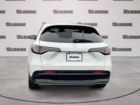 Used 2023 Honda HR-V EX-L image 4
