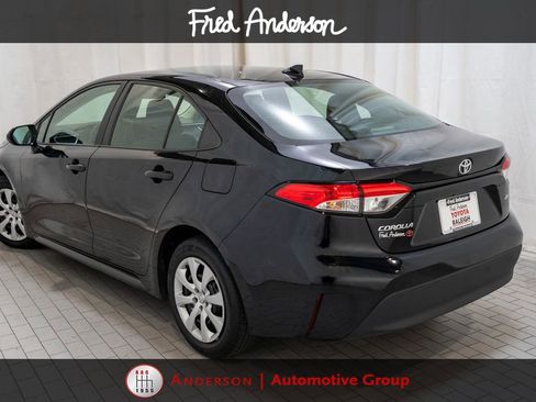Used 2024 Toyota Corolla LE FWD image 3