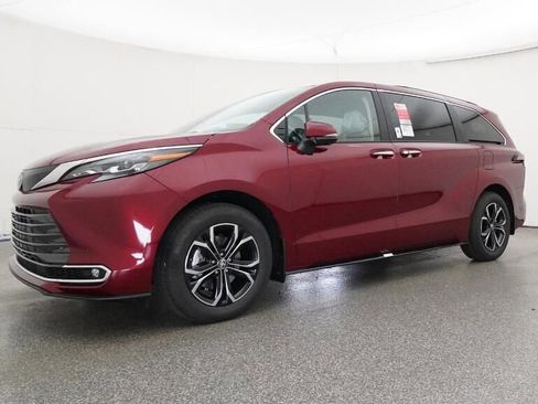 New 2026 Toyota Sienna Platinum image 17