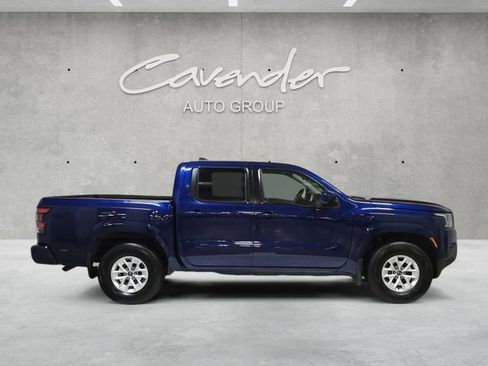 Used 2022 Nissan Frontier SV w/ Technology Package image 17