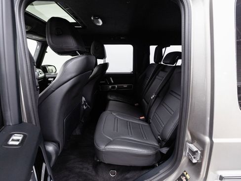 Used 2025 Mercedes-Benz G 550 image 30
