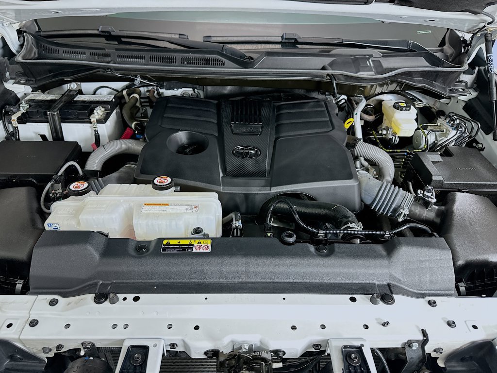 Used 2024 Toyota Tundra SR5 AWD/4WD image 29