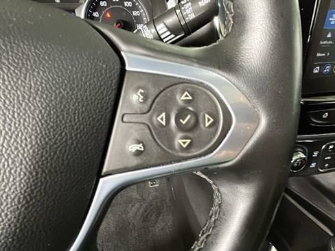 Used 2023 Chevrolet Traverse RS AWD/4WD image 17