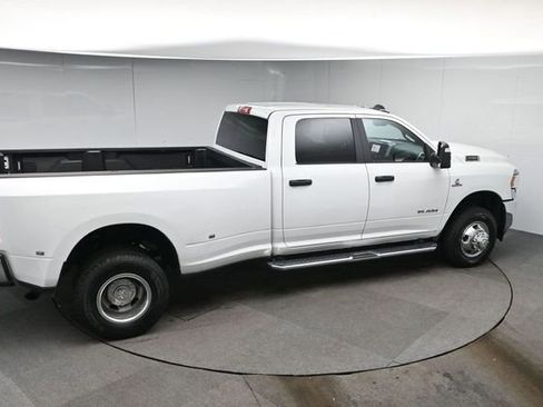 Used 2024 RAM 3500 Big Horn image 40