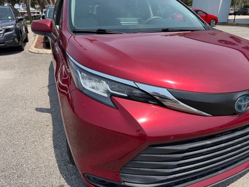 Used 2022 Toyota Sienna LE FWD image 15