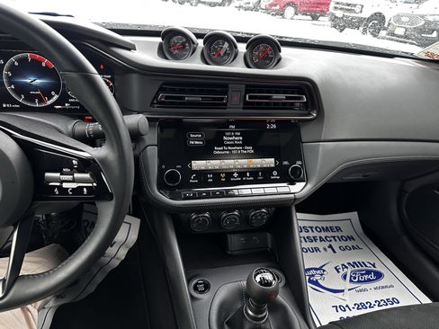 Used 2025 Nissan Z Performance w/ Floor Mat Package image 10