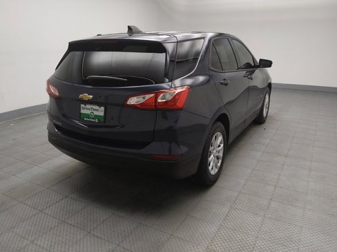 Used 2019 Chevrolet Equinox LS w/ LS Convenience Package image 9