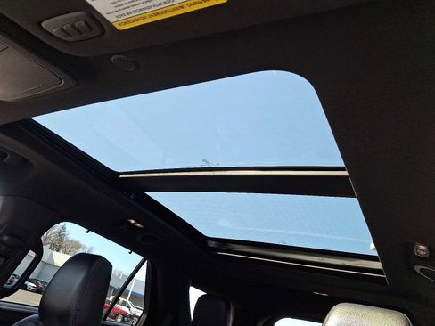 Used 2023 Ford Explorer ST w/ Equipment Group 401A image 14