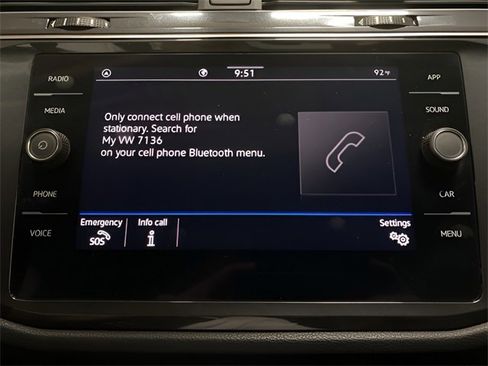 Used 2022 Volkswagen Tiguan SE image 36