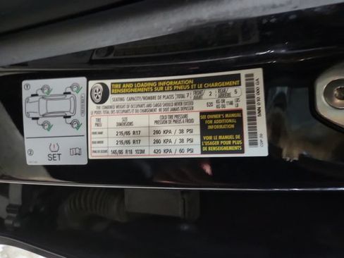Used 2021 Volkswagen Tiguan S FWD image 28