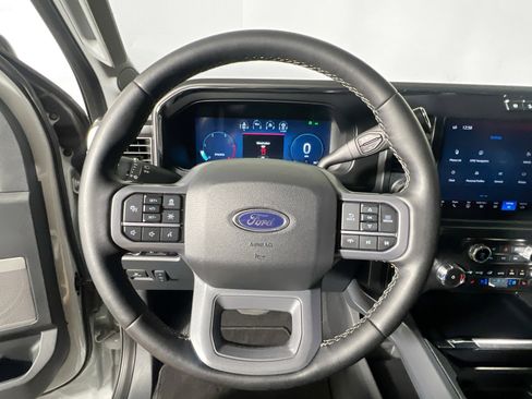 Used 2025 Ford F250 Lariat w/ Lariat Ultimate Package AWD/4WD image 17