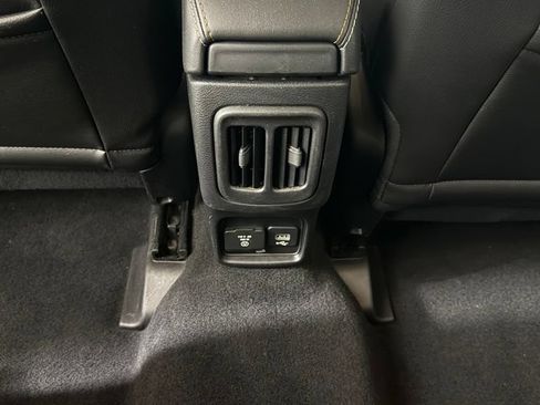 Used 2018 Jeep Compass Latitude w/ Popular Equipment Group AWD/4WD image 29