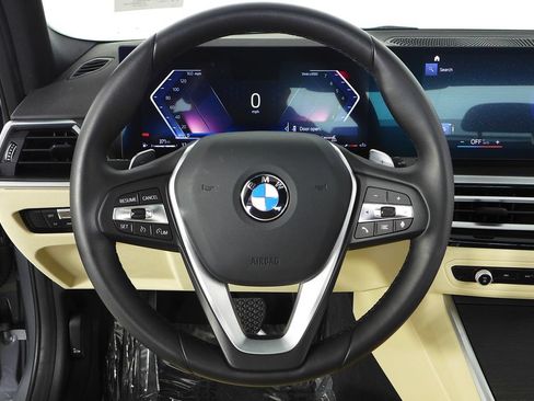 Used 2023 BMW 330i Sedan w/ Convenience Package RWD image 27