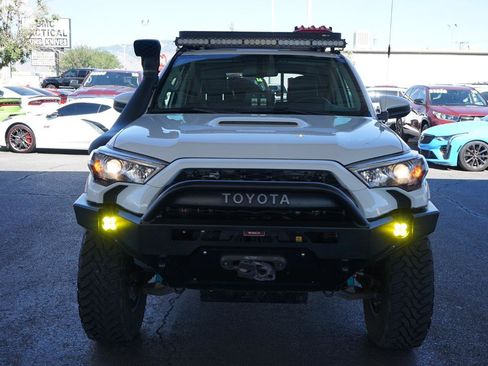 Used 2017 Toyota 4Runner TRD Pro AWD/4WD image 8