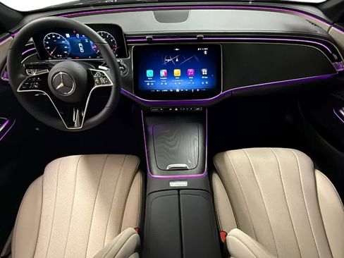 New 2026 Mercedes-Benz E 350 4MATIC Sedan image 4