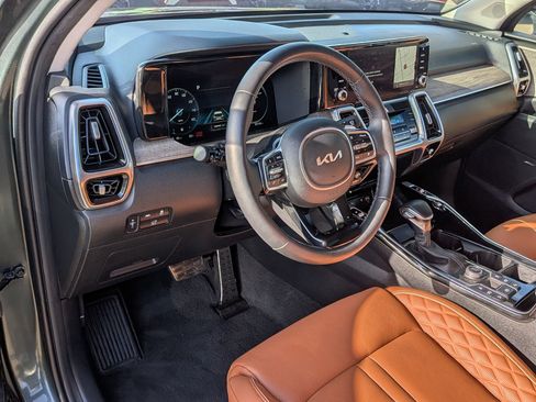 Used 2023 Kia Sorento SX Prestige AWD/4WD image 13