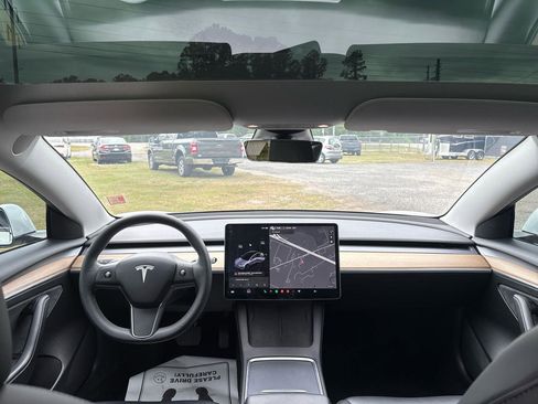 Used 2021 Tesla Model 3 Standard Range Plus RWD image 13