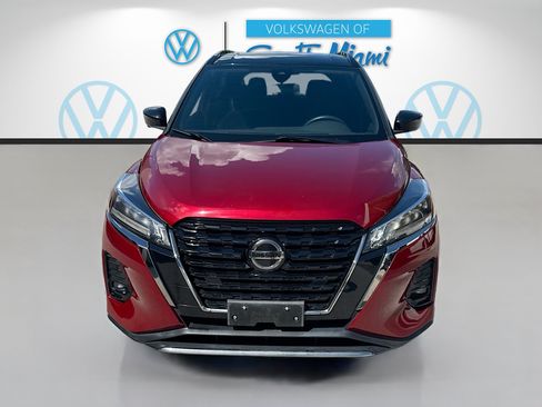 Used 2021 Nissan Kicks SR FWD image 2
