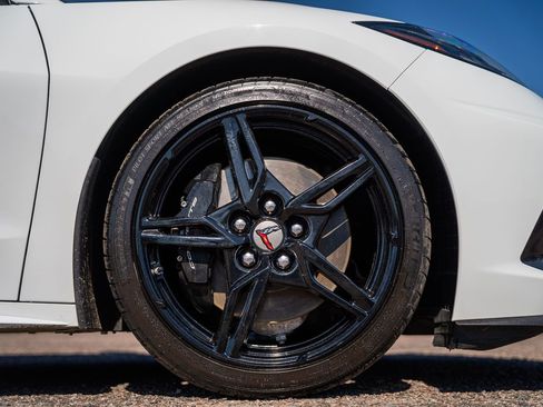 Used 2021 Chevrolet Corvette Stingray Premium Conv w/ Z51 Performance Package image 31