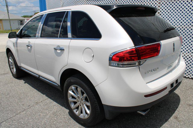 Used 2015 Lincoln MKX FWD w/ Equipment Group 102A image 40