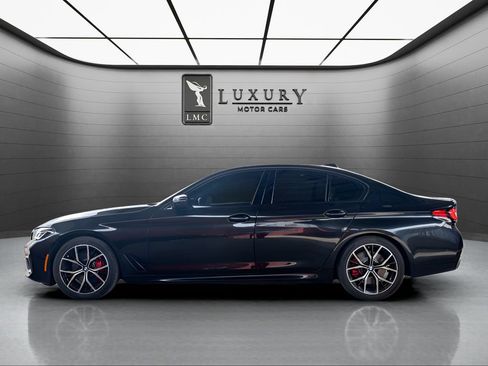Used 2023 BMW 530i xDrive w/ M Sport Package AWD/4WD image 5
