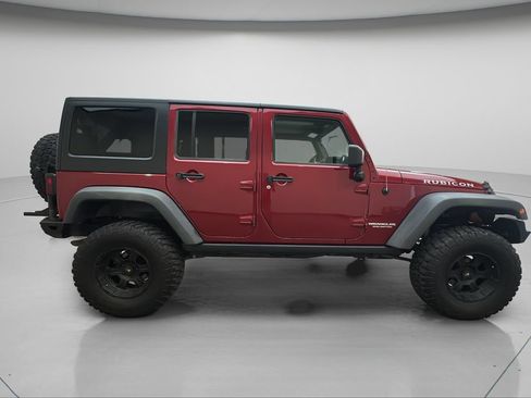 Used 2012 Jeep Wrangler Unlimited Rubicon w/ Connectivity Group AWD/4WD image 8