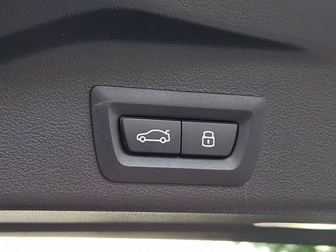 Used 2025 BMW X5 xDrive50e w/ Climate Comfort Package AWD/4WD image 28