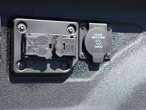 New 2027 RAM 3500 Laramie AWD/4WD image 10