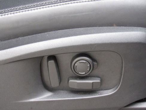 Used 2022 Land Rover Defender 110 X-Dynamic HSE image 21