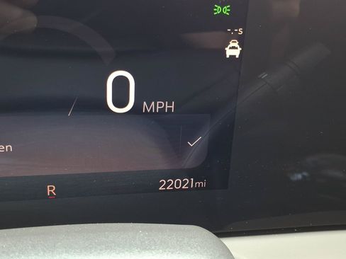 Used 2024 Buick Envista Sport Touring w/ Convenience I Package FWD image 32