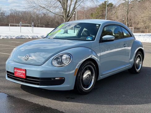 Used 2012 Volkswagen Beetle 2.5 image 1