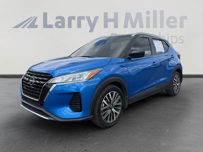 Used 2022 Nissan Kicks SV
