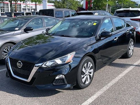 Used 2020 Nissan Altima 2.5 S FWD image 3