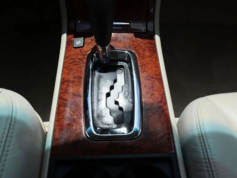 Used 2007 Cadillac DTS Luxury I image 21