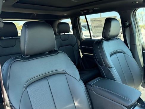New 2026 Jeep Grand Cherokee Limited AWD/4WD image 32