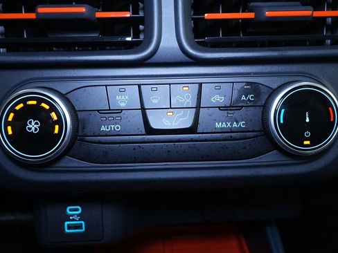 Used 2024 Ford Maverick XLT image 27