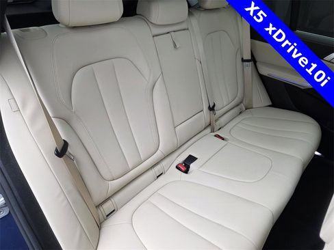 Used 2019 BMW X5 xDrive40i w/ Convenience Package image 26