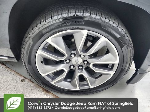 Used 2020 Chevrolet Tahoe Premier w/ Premier Plus Edition AWD/4WD image 27