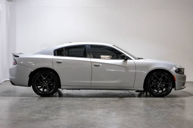 Used 2021 Dodge Charger SXT w/ Blacktop Package RWD image 8