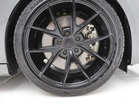 Used 2018 Ford Focus ST w/ Equipment Group 402A FWD image 13