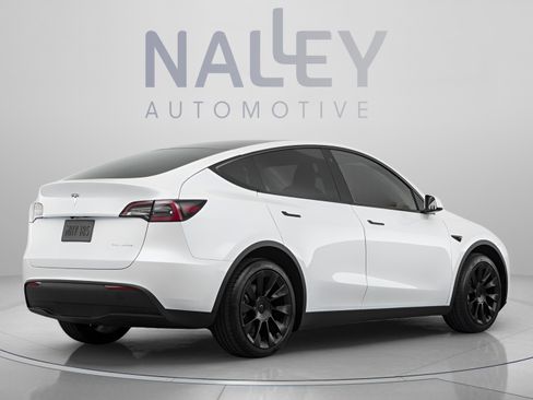 Used 2021 Tesla Model Y Long Range AWD/4WD image 4